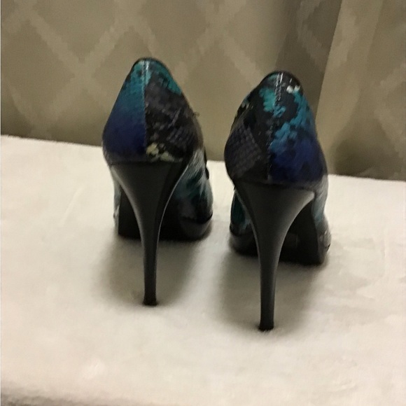 Lulu Townsend Peep Toe Stiletto Heel Shoes - Picture 4 of 14